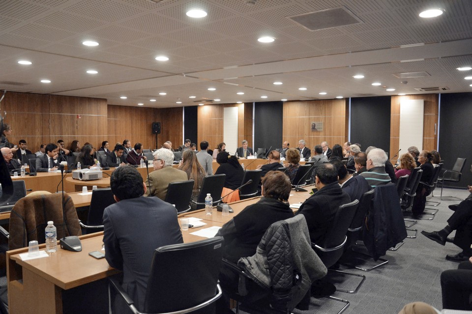 La Société civile moyen-orientale, Un regard européen